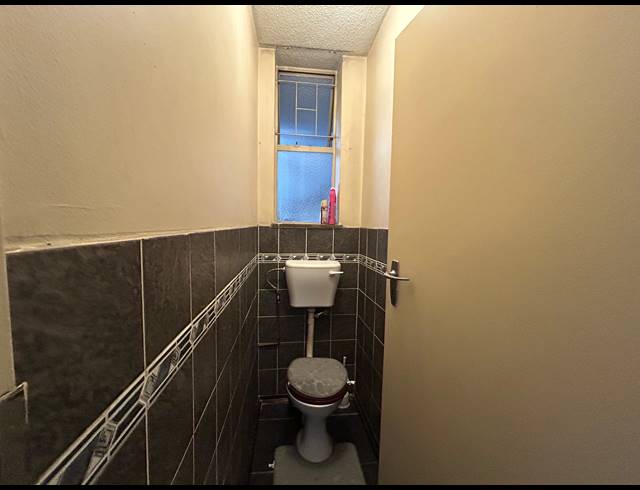 2 BEDROOM APARTMENT FOR SALE IN ARCADIA